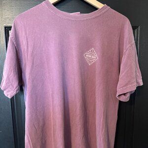 Mens Unisex Nature Backs Graphic Tee Faded Red Large